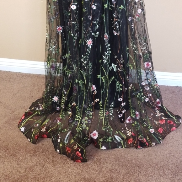 💙Black sheer embroidered dress - Picture 6 of 16